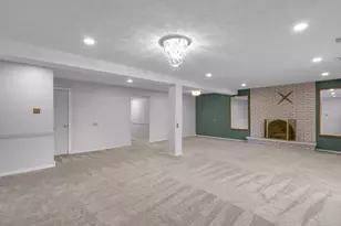 4N580 Chatham Ct, West Chicago, IL 60185 - Photo 21