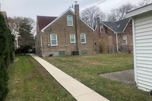 9715 S Dobson Ave, Chicago, IL 60628 - Photo 11