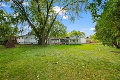 7979 Huntington Circle N, Hanover Park, IL 60133 - Photo 19