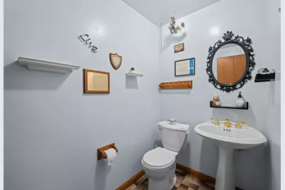 7979 Huntington Circle N, Hanover Park, IL 60133 - Photo 17