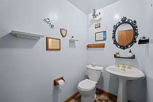 7979 Huntington Cir N, Hanover Park, IL 60133 - Photo 17