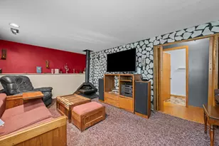 7979 Huntington Cir N, Hanover Park, IL 60133 - Photo 15