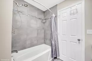 21314 Highland Dr, Lake Zurich, IL 60047 - Photo 23