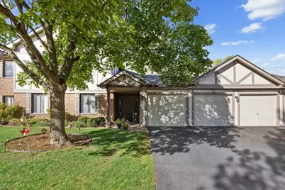 1010 E Glavin Court #1807, Palatine, IL 60074 - Photo 1