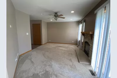 545 Yorkshire Lane, Pingree Grove, IL 60140 - Photo 3