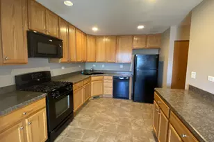 545 Yorkshire Ln, Pingree Grove, IL 60140 - Photo 5