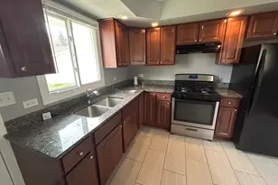 3124 173rd St, Hazel Crest, IL 60429 - Photo 5