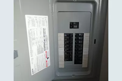 8258 N Octavia Avenue, Niles, IL 60714 - Photo 17