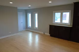 8258 N Octavia Ave, Niles, IL 60714 - Photo 5