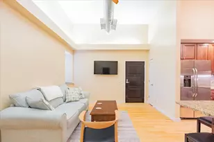 212 N Center St, Bloomington, IL 61701 - Photo 3