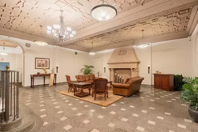 212 N Center Street #104, Bloomington, IL 61701 - Photo 15