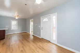 132 Dorchester Ct, Waukegan, IL 60085 - Photo 5