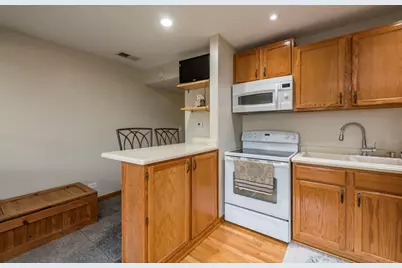 53 Oak Hill Colony #6, Fox Lake, IL 60020 - Photo 11