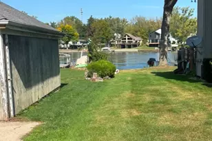 309 N River Rd, Fox River Grove, IL 60021 - Photo 3