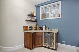 2852 N Damen Ave, Chicago, IL 60618 - Photo 17