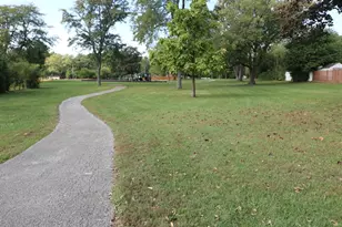 127 Nashua St, Park Forest, IL 60466 - Photo 7