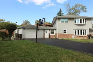 127 Nashua St, Park Forest, IL 60466 - Photo 3