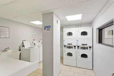 6826 N Ridge Boulevard #404, Chicago, IL 60645 - Photo 17