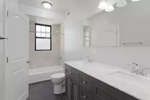 1638 W Jonquil Terrace, Chicago, IL 60626 - Photo 13