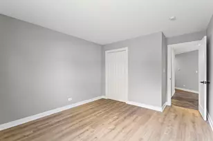 [Address not provided], Streamwood, IL 60107 - Photo 9