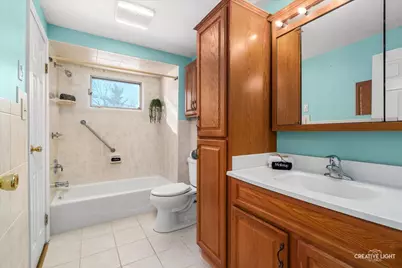 16824 Meadowdale Drive, Oak Forest, IL 60452 - Photo 13