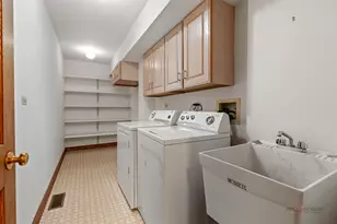 4106 Bob-O-Link Ln, Long Grove, IL 60047 - Photo 15