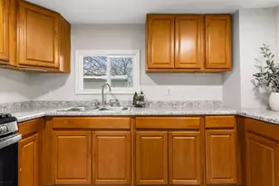 607 N James St, Champaign, IL 61821 - Photo 11