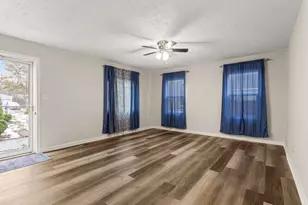 607 N James St, Champaign, IL 61821 - Photo 5