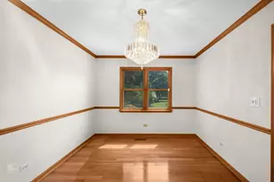 1408 Juliet Ln, Libertyville, IL 60048 - Photo 5