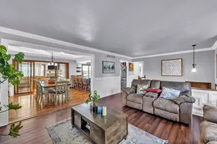 6338 Thicket Ln, Cherry Valley, IL 61016 - Photo 3