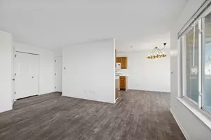 235 Crestview Dr, Wauconda, IL 60084 - Photo 7