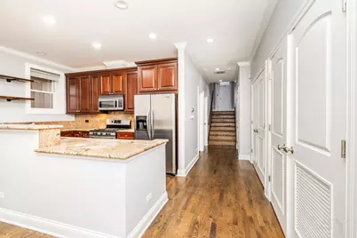 1116 W Hubbard Street #2W, Chicago, IL 60642 - Photo 11