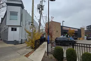 2329 W Belmont Ave, Chicago, IL 60618 - Photo 17