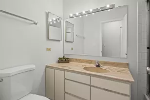 3050 Pheasant Creek Dr, Northbrook, IL 60062 - Photo 11