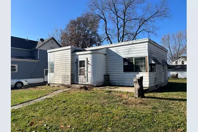 945 N Mill Street, Pontiac, IL 61764 - Photo 3