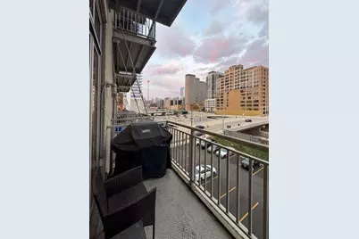 770 W Gladys Avenue #305, Chicago, IL 60661 - Photo 23