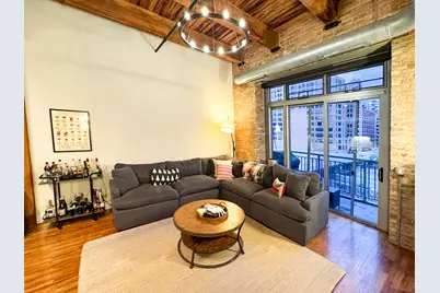 770 W Gladys Avenue #305, Chicago, IL 60661 - Photo 17