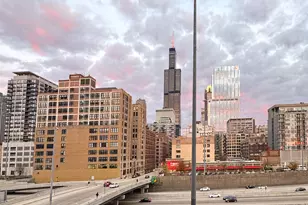 770 W Gladys Ave, Chicago, IL 60661 - Photo 25