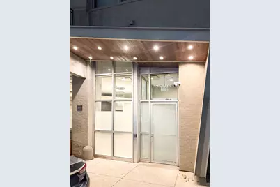 770 W Gladys Avenue #305, Chicago, IL 60661 - Photo 3