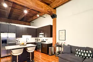 770 W Gladys Ave, Chicago, IL 60661 - Photo 15