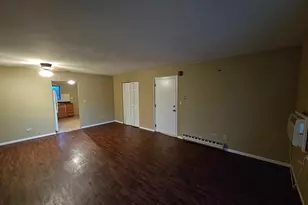 737 Lippert Ln, Glendale Heights, IL 60139 - Photo 9