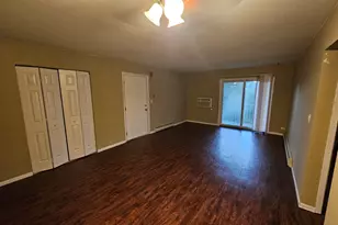 737 Lippert Ln, Glendale Heights, IL 60139 - Photo 7