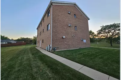 737 Lippert Lane #1N, Glendale Heights, IL 60139 - Photo 3