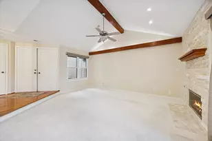 8065 Wildwood Ln, Darien, IL 60561 - Photo 5