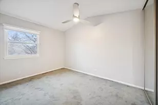 8065 Wildwood Ln, Darien, IL 60561 - Photo 11