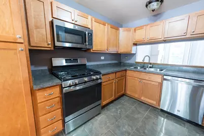 754 Savannah Lane, Crystal Lake, IL 60014 - Photo 3