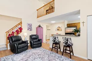 3214 Debra Dr, Island Lake, IL 60042 - Photo 3