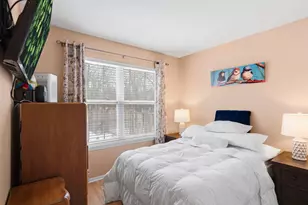 3214 Debra Dr, Island Lake, IL 60042 - Photo 9