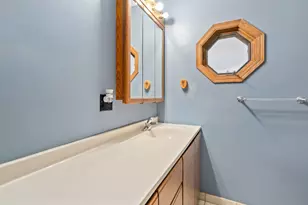 9546 S Spaulding Ave, Evergreen Park, IL 60805 - Photo 27