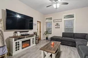 9546 S Spaulding Ave, Evergreen Park, IL 60805 - Photo 5